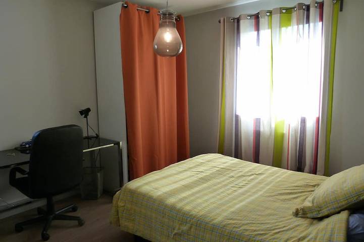 Location de vacances pour 6 personnes, avec jardin et terrasse à Mollégès - 4