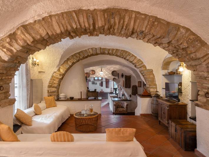 Casa vacanza per 7 persone, con Terrazza e Giardino nonché Panorama a Imperia