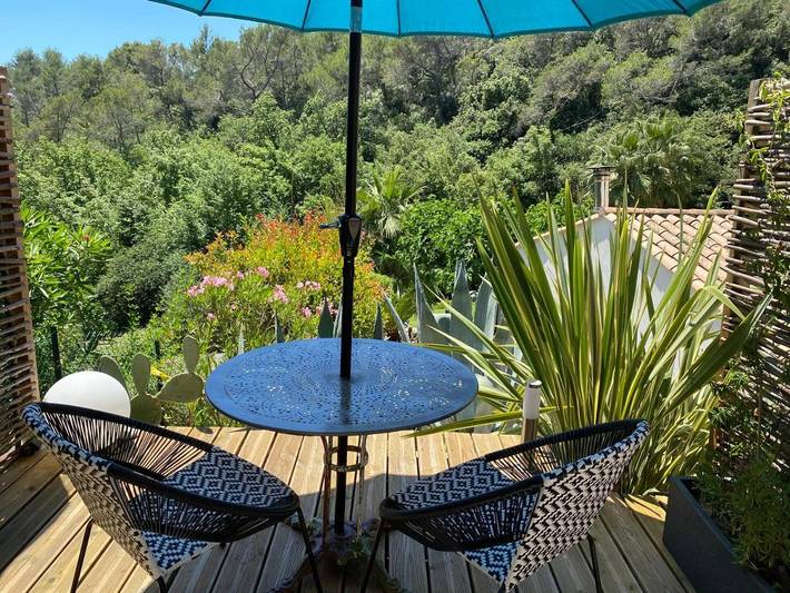 Location de vacances pour 2 personnes, avec piscine ainsi que jardin et vue à La Colle-sur-Loup - 4