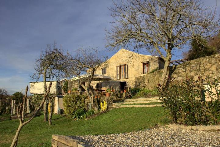 Casa rural para 2 personas, con Terraza y Jardín además de Piscina y Vistas en Mondariz
