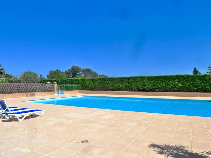 Villa pour 6 personnes, avec piscine ainsi que vue et jardin à Villeneuve-Loubet - 2