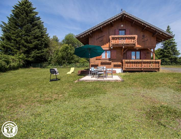 Maison de vacances pour 4 personnes, avec Terrasse ainsi que Jardin et Vue dans le Puy-de-Dôme