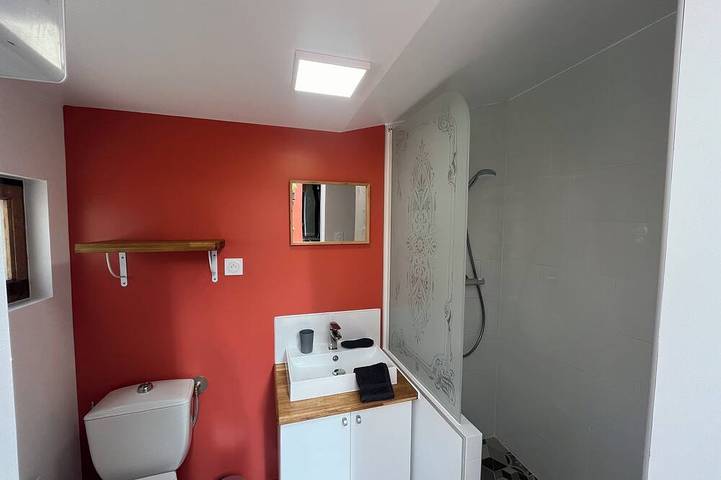 Chambre chez l’habitant dans le Cotentin proche commerces, plages, voie verte.. in Port-Bail-sur-Mer, Côte de la Déroute