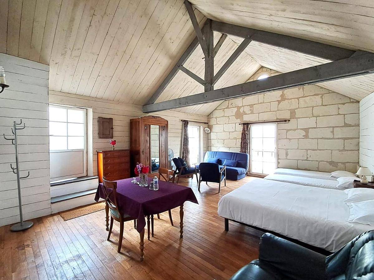 Logis Hôtel Le Bussy in Montsoreau, Vallée de la Loire