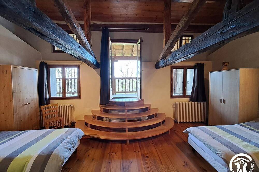 Roquebonne - Burlats in Burlats, Castres region