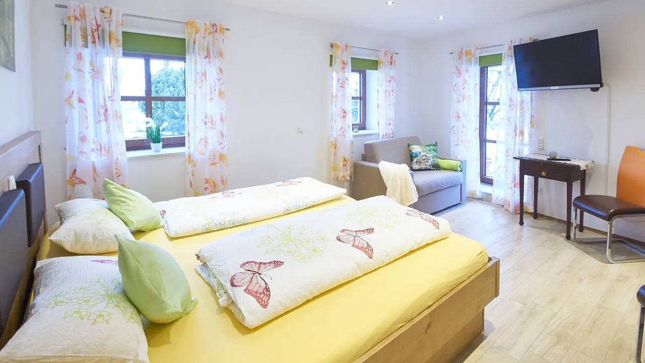 Ganze Ferienwohnung, Ferienwohnung für 3 Personen (37 m²) in Altötting in Altötting, Landkreis Altötting