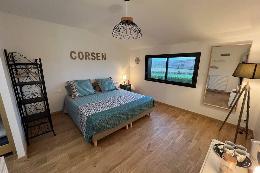Les abeilles du Corsen - chambre d’hôtes proche du et la Colonie de Trézien in Plouarzel, Région de Brest