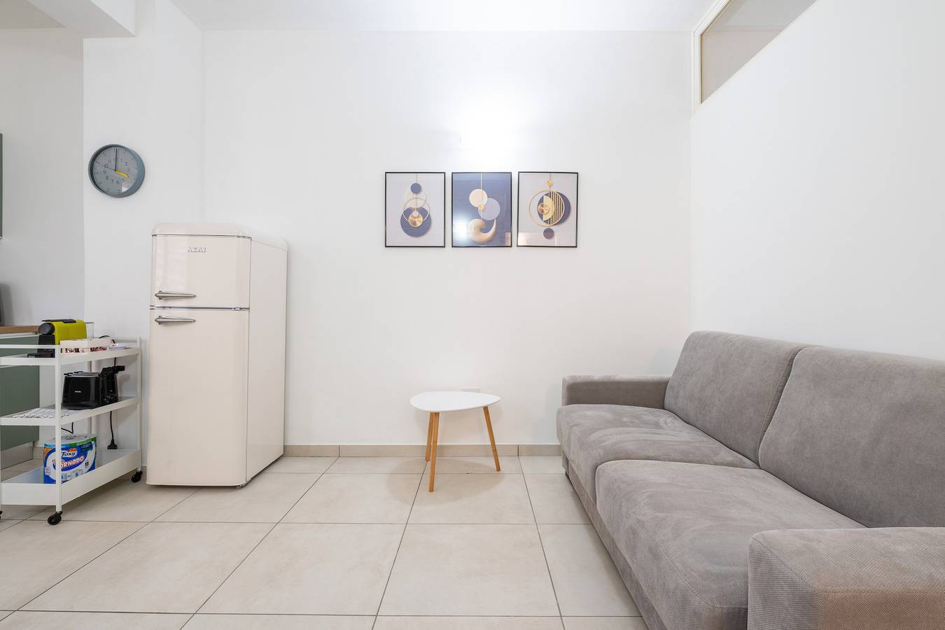 Apartamento entero, Apartamento 'Anglona House' con Wi-Fi y Aire Acondicionado in Cagliari, Campidano