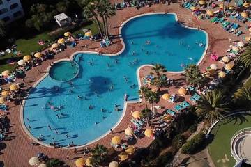 Gîte pour 2 personnes, avec balcon et jardin ainsi que sauna et piscine à Cabanas de Tavira