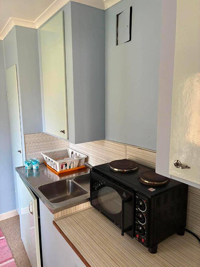 Cozy Gotland cottage low price next to Tofta beach in Tofta, Gotland