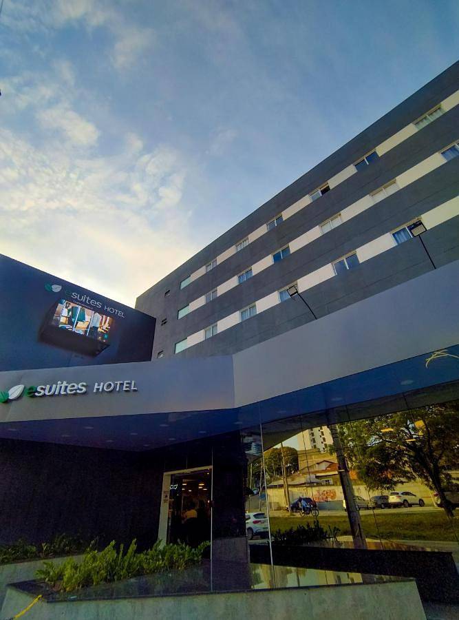 Pousadas para 2 pessoas, com piscina e terraço em Sorocaba
