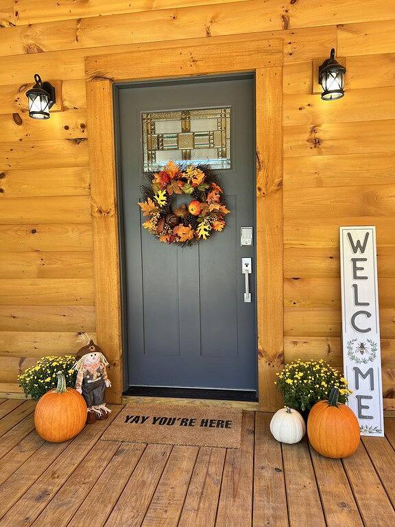 New Log Cabin in the Valley, Elk Experience, Year Round Access in Blue Ridge Parkway, Maggie Valley