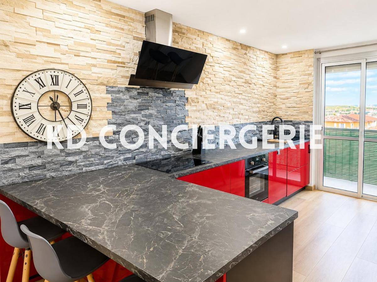 Appartement entier, "Le Panoramique" en plein centre in Port-de-Bouc, Côte méditerranéenne (France)