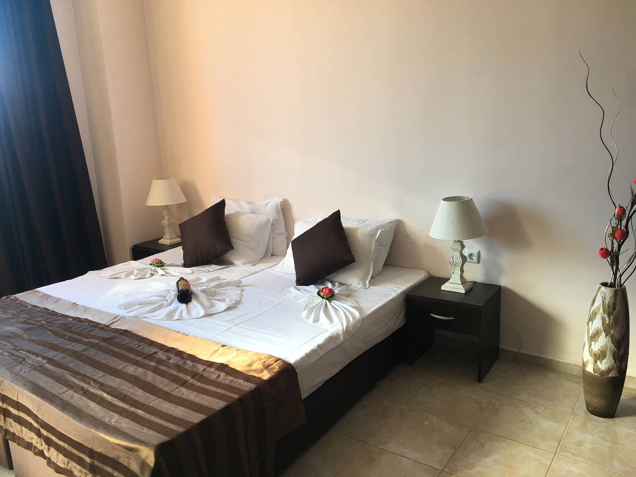 Salt Lake Aparthotel in Pomorie, Oblast Burgas