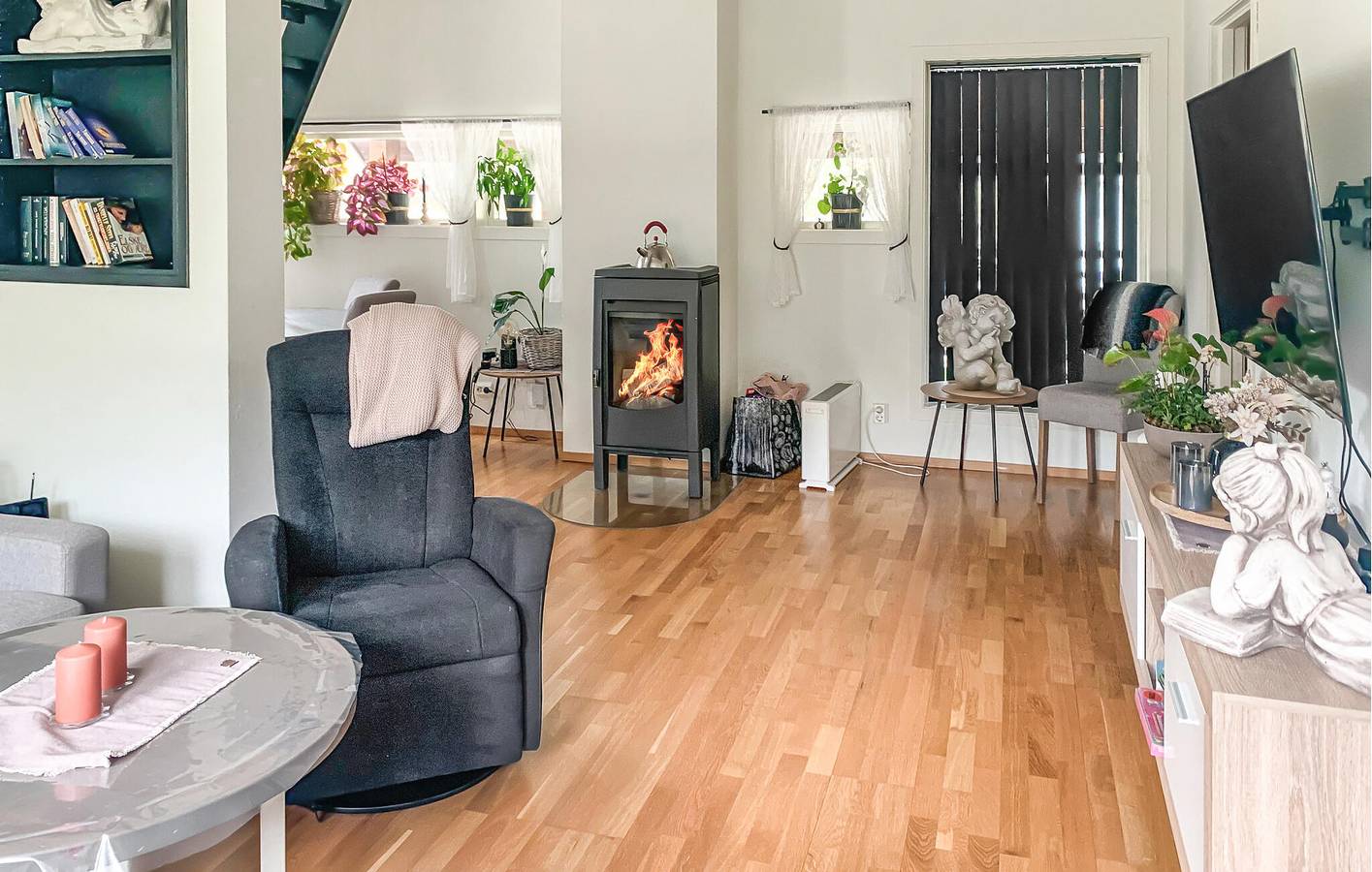 Ganze Ferienwohnung, Ferienwohnung für 8 Personen mit Garten in Valle