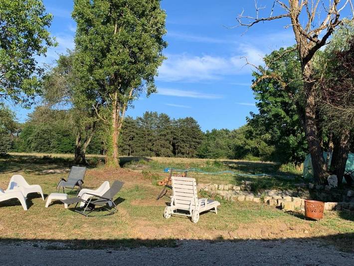 Gîte pour 2 personnes, avec Jacuzzi et Terrasse ainsi que Jardin et Vue dans Nogent-sur-Vernisson - 2
