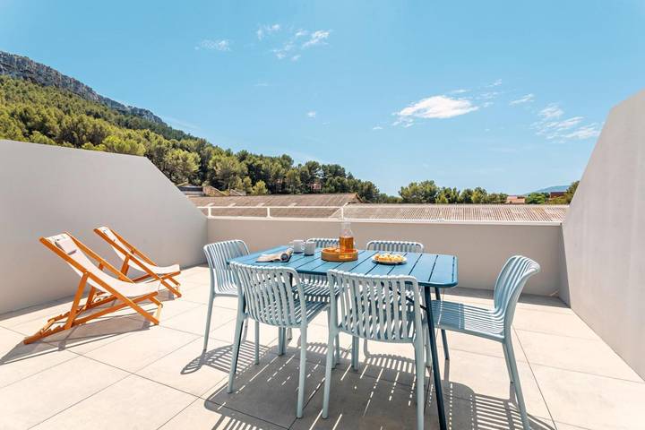 Location de vacances pour 2 personnes, avec piscine et terrasse, animaux acceptés à Roquefort-la-Bédoule - 3