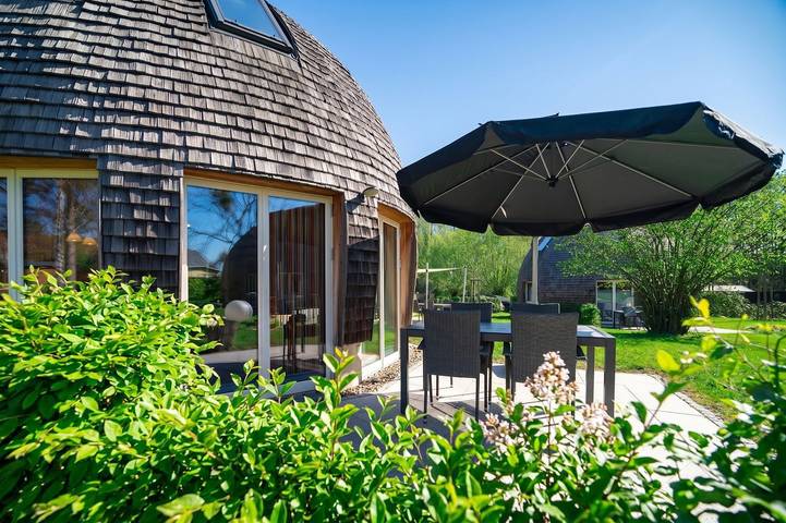 Ferienhaus für 4 Personen, mit Whirlpool und Terrasse sowie Garten und Sauna in Penzlin - 2