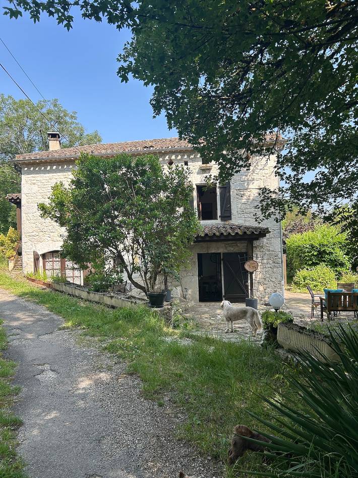 Le Clos des Fées – Maison de vacances spacieuse avec jardin à Montaigu-de-Quercy in Montaigu-de-Quercy, Quercy
