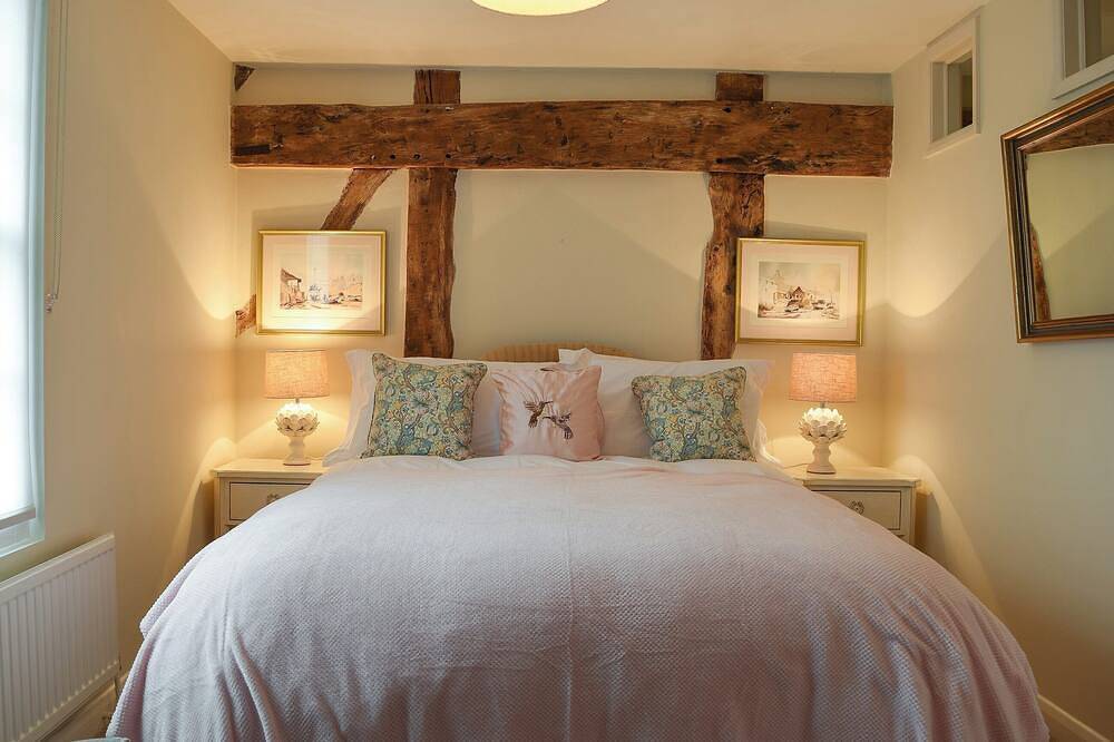 3 bedroom accommodation in Stratford-Upon-Avon in Stratford upon Avon, Warwickshire