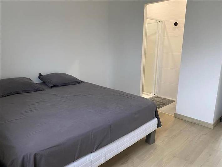 Location de vacances pour 8 personnes, avec piscine et jardin à Trangé - 3