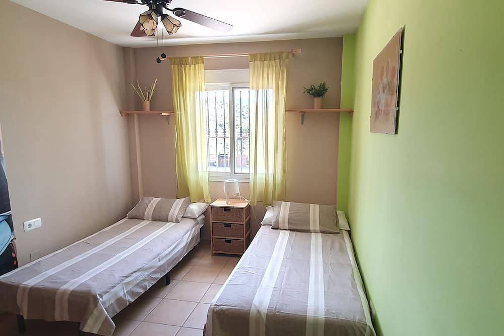 Villa Marylou with swimming pool in Montagnes, Andalusie in Sedella, Province de Málaga