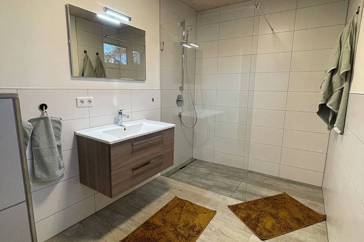 Ferienwohnung für 4 Personen, mit Terrasse und Garten in Tengen - 4
