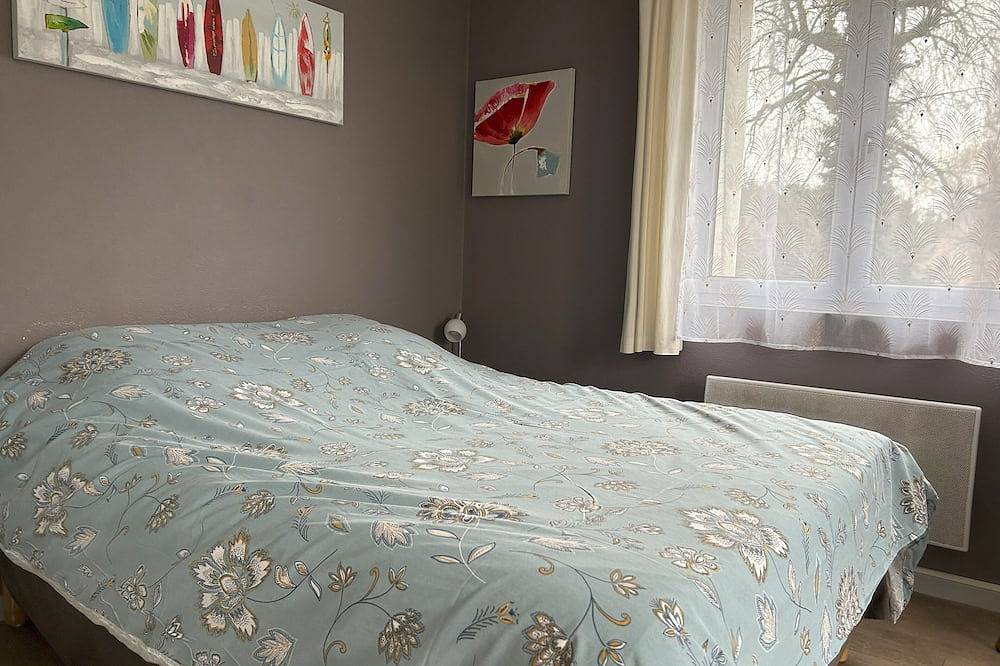 Entire apartment, Studio with balcony in the center of Thonon, near the thermal baths, 2 people in Thonon-les-Bains, Thonon-les-Bains region