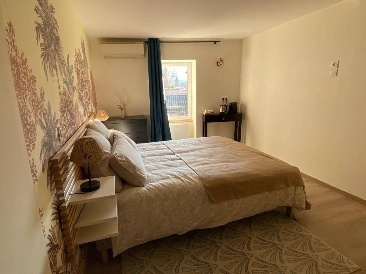 Superior Queen Room in Dieulefit, Région de nyons