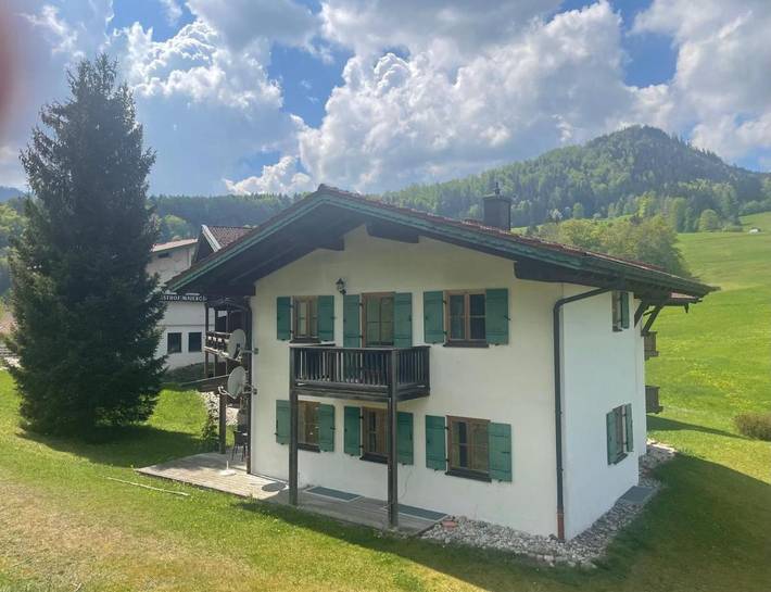 Ferienhaus für 12 Personen, mit Ausblick und Terrasse sowie Sauna und Garten, mit Haustier in Ruhpolding - 2