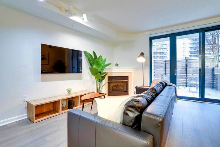 Apartamento de vacaciones para 4 personas, con vistas además de piscina y terraza - 1