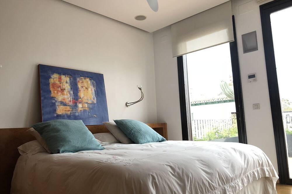 Luxusvilla im Zentrum von Ville Wifi-Pool, Klimaanlage und kostenlosem Park in Bellavista-La Palmera, Sevilla