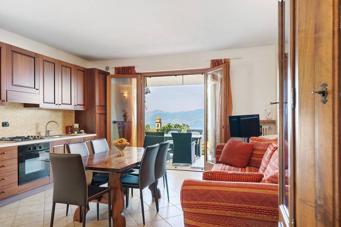 Cały apartament, Apartament wakacyjny dla 4 osób z widok na jezioro in Torri del Benaco, Góry Garda