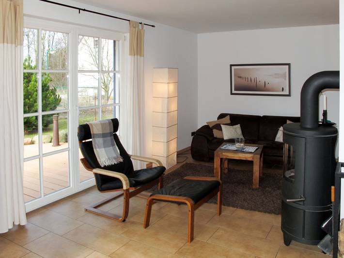 Ferienhaus für 4 Personen, mit Terrasse und Garten sowie Sauna in Trassenheide - 3