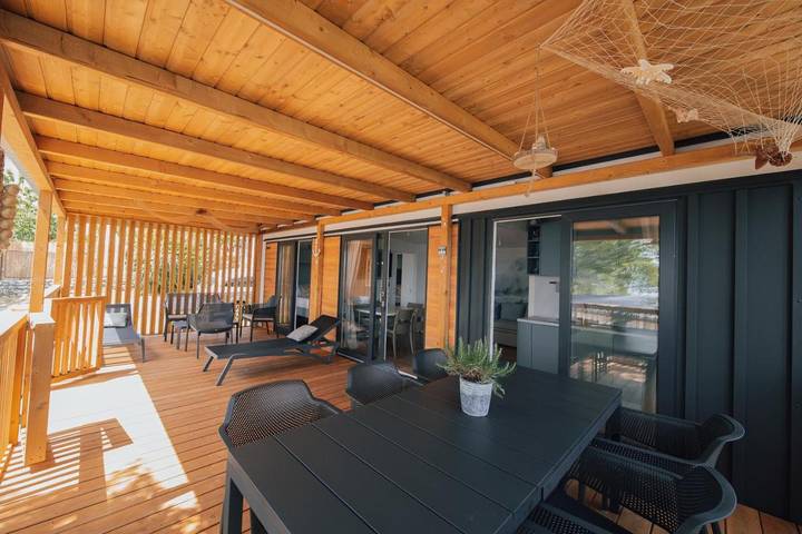 Dom dla 6 osób, z widok i balkon oraz basen, Dla rodziny - 1