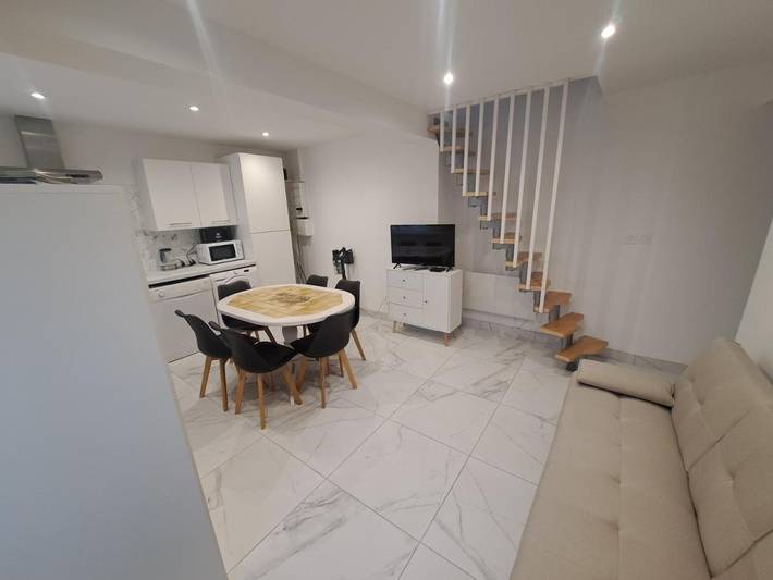 Location de vacances pour 5 personnes, avec vue, animaux acceptés dans La Chapelle-Saint-Martin-en-Plaine - 2