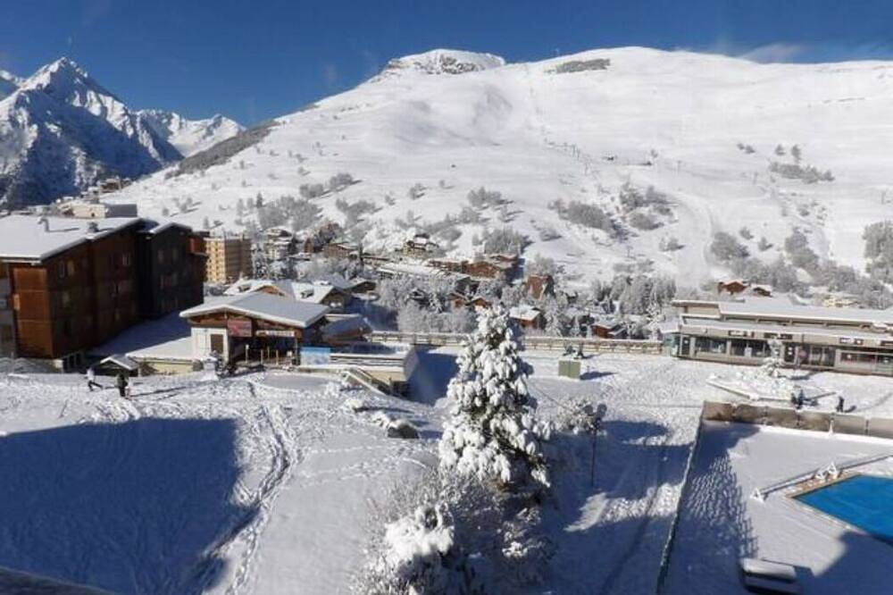 Ganze Wohnung, Apartment at the foot of the slopes in Mont-de-Lans, Les Deux Alpes