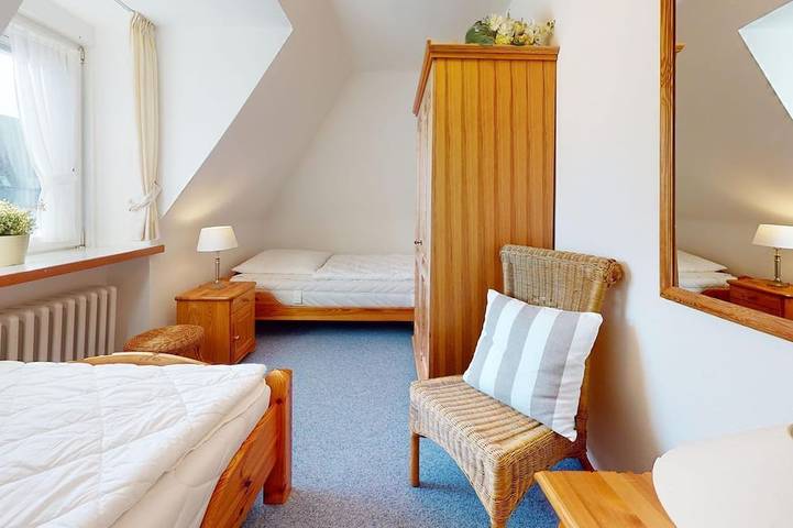 Ganze Wohnung, Marianne - Großzügiges Appartement für bis zu 6 Personen im Herzen von Hörnum. in Hörnum, Sylt