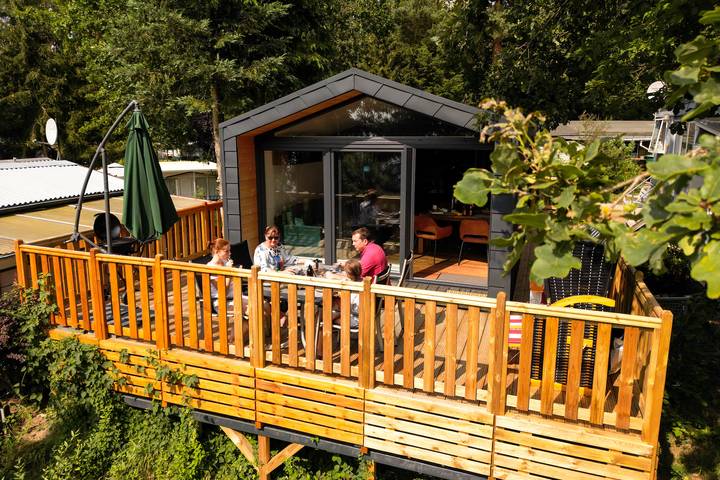 Ferienhaus für 4 Personen, mit Terrasse und Sauna sowie Seeblick in Dabel