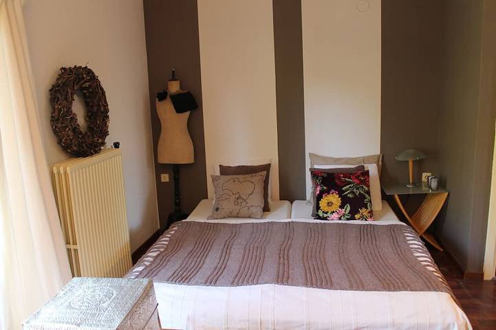 Location de vacances pour 23 personnes, avec jardin, animaux acceptés dans Epen - 3