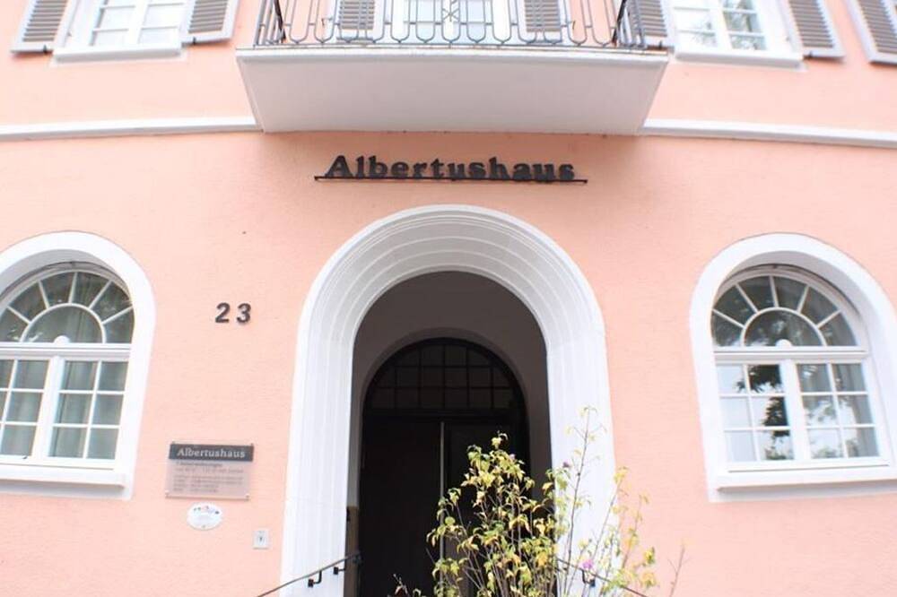 Ganze Wohnung, Albertus 2 - 1 Schlafzimmer - klimatisiert - Albertushaus in Speyer, Rheinebene