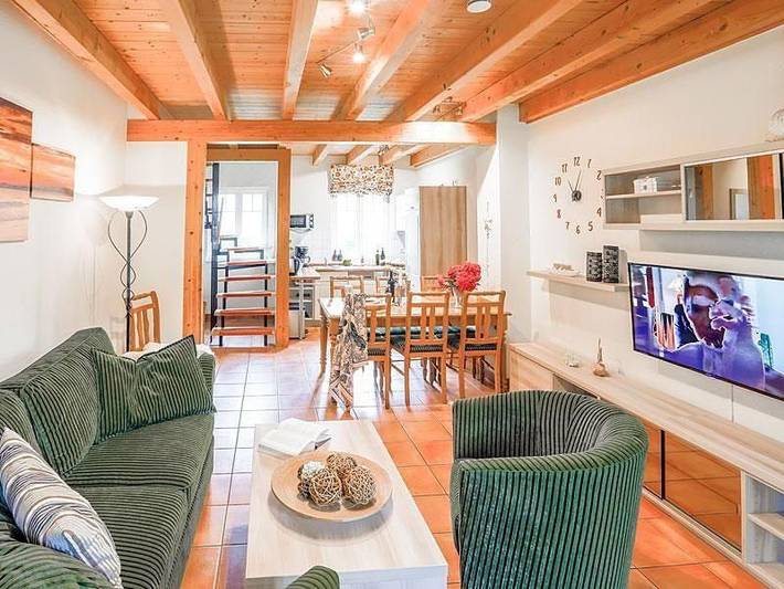 Ferienhaus für 10 Personen, mit Terrasse und Garten