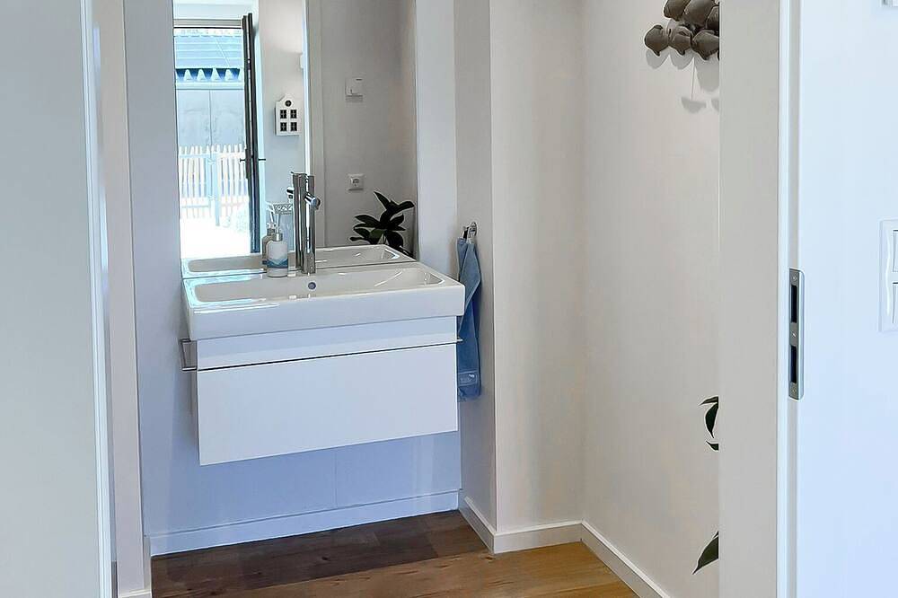 Landhaus Jarnitz-\ngroßzügiges Ferienhaus auf Rügen – ideal für Familienurlaub in Ralswiek, Bergen auf Rügen und Umgebung