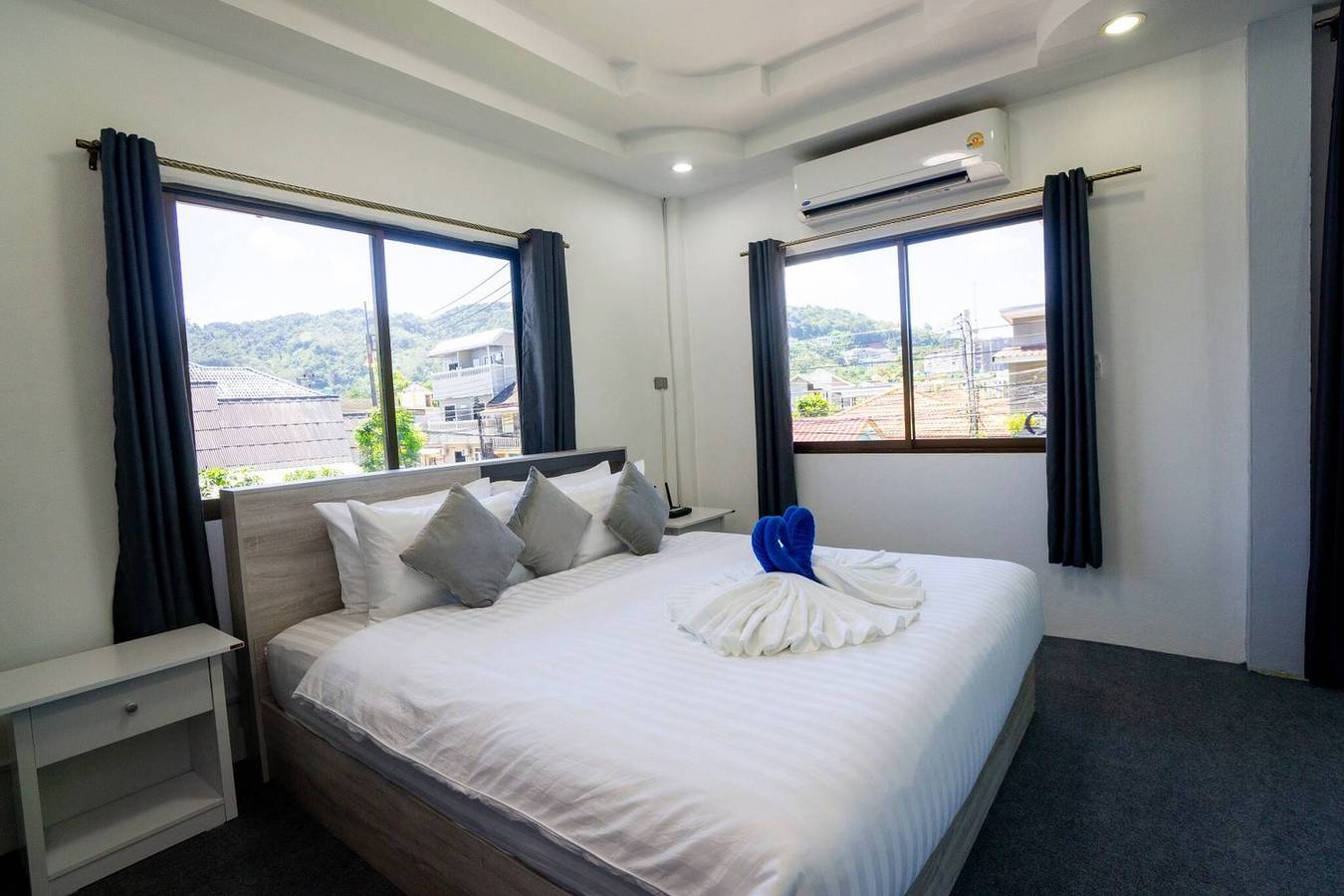 3 Bed 3 Bath Villa 400m to the Beach Sleeps 10 in Phuket