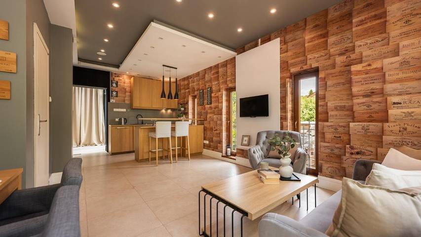 Ferienwohnung für 12 Personen, mit Ausblick und Sauna sowie Garten, mit Haustier