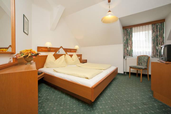 Hotel für 4 Personen, mit Garten, kinderfreundlich in Klagenfurt-Land - 2