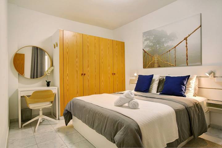 Apartamento entero, Apartamento "Little Gem" en una ubicación central con Wi-Fi in Cruce de Arinaga, Agüimes