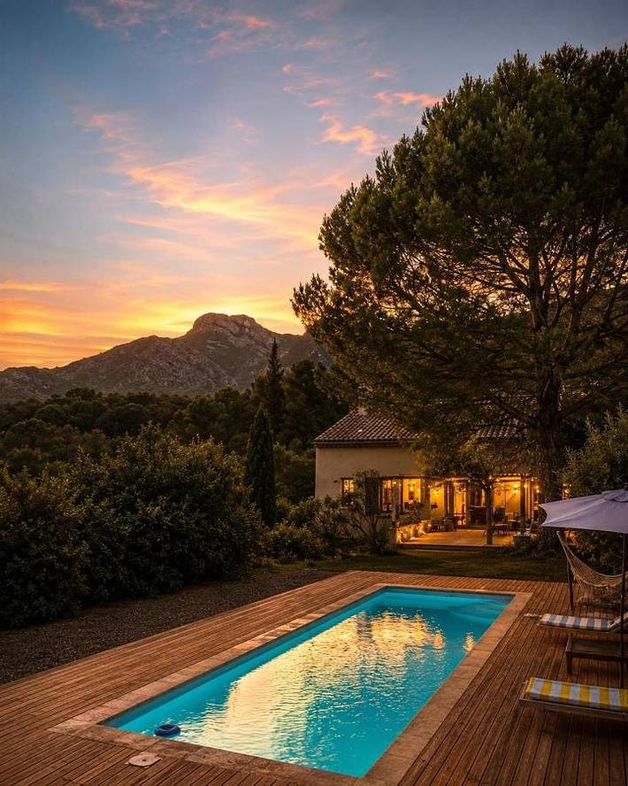 Villa pour 8 personnes, avec vue ainsi que jardin et piscine à Aubagne
