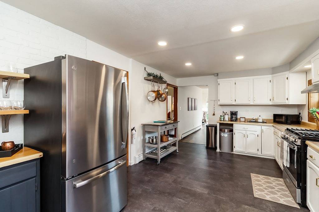 Refreshed downtown home. Easy walk to Main St! in Montrose, Black Canyon Nationalpark