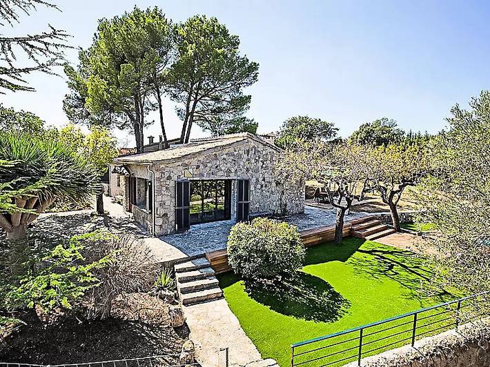 Villa for 4 people, with pool and garden - 1